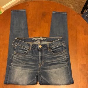 American Eagle Women’s Hi-Rise Skinny Jeans